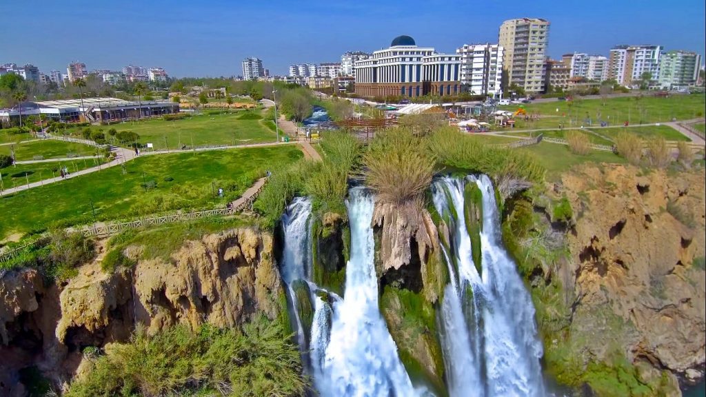 Düden Park Şelalesi - Antalya’da Gezilecek Yerler - En İyi 50 Yer
