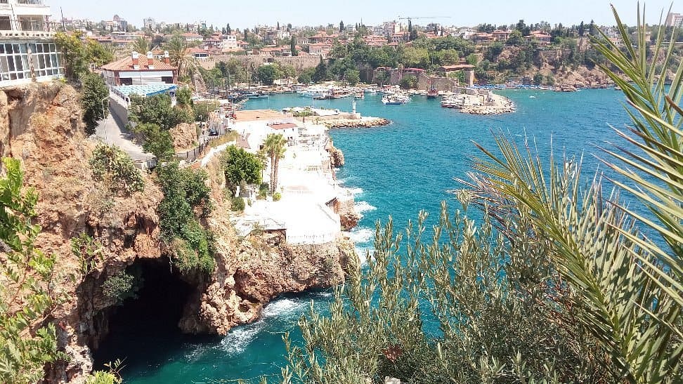 Yavuz Özcan Parkı - Antalya’da Gezilecek Yerler - En İyi 50 Yer