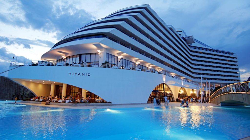 Titanic Beach Lara Resort - Antalya Otelleri