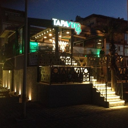 Tapavino Restoran - İzmir'de Yemek Yerleri