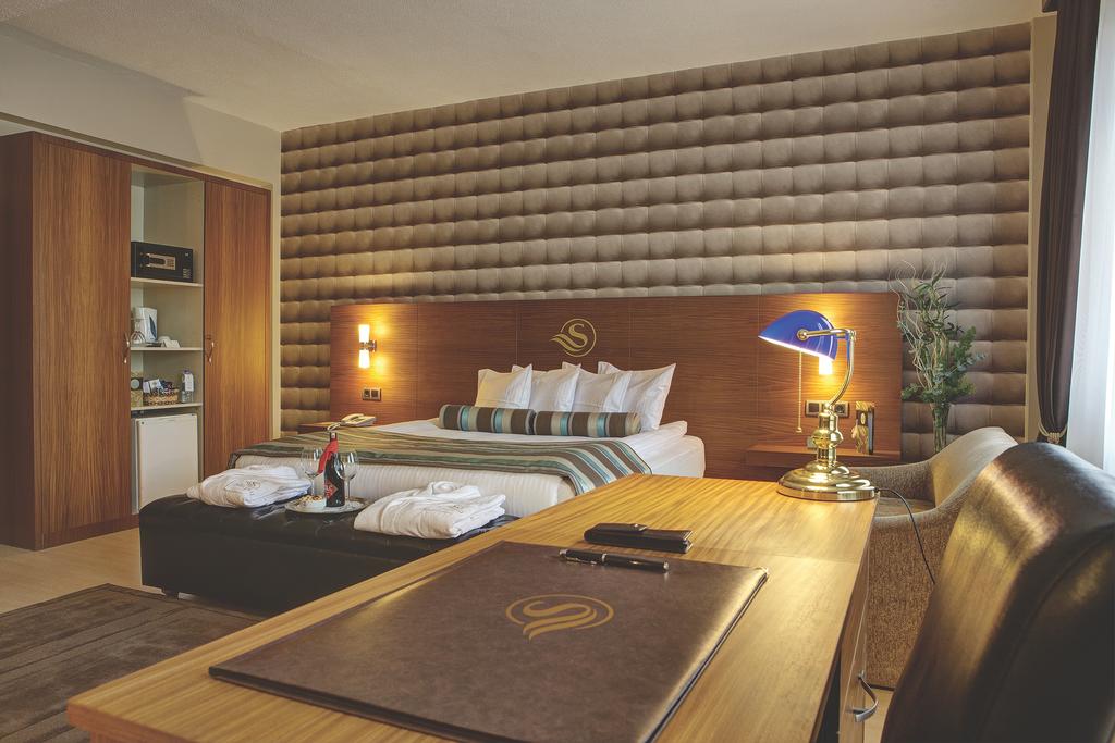 Susuzlu Atlantis Hotel - İzmir Otelleri - En İyi 50 Otel