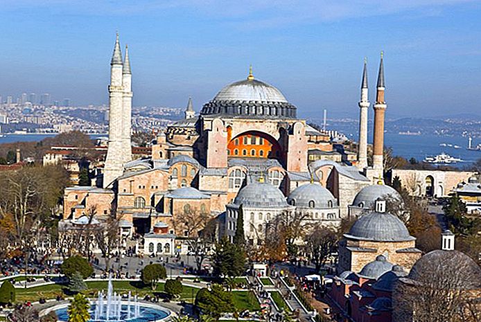 Ayasofya Camii - İstanbul’da Gezilecek Yerler