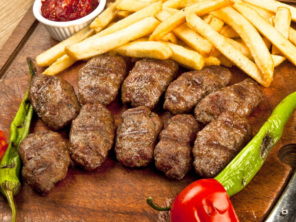 Aksu Köfte - Antalya'da ne Yenir ?