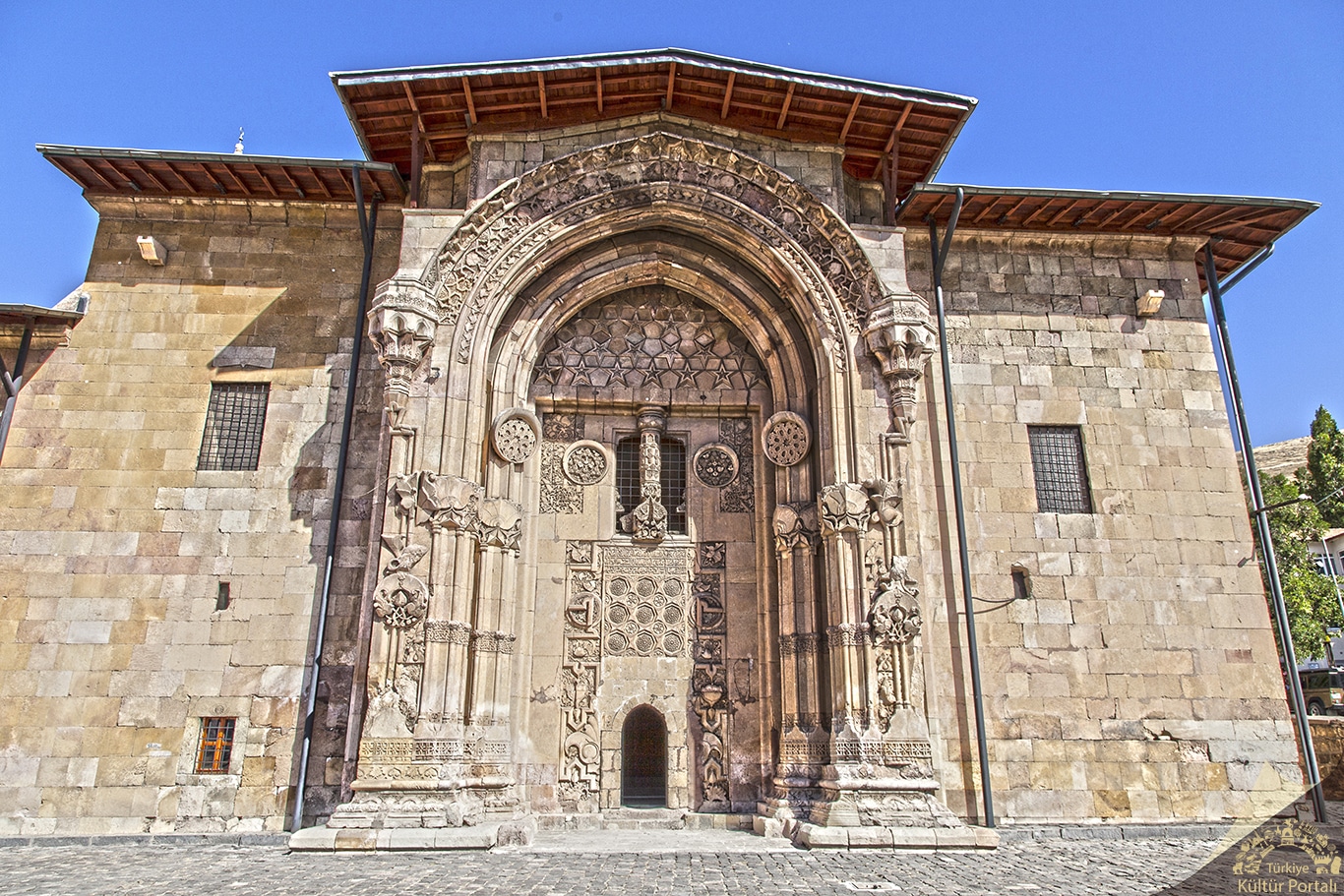 Divriği Ulu Camii ve Darüşşifası - Sivas'ta Gezilecek Yerler Listesi - En İyi 20 Yer