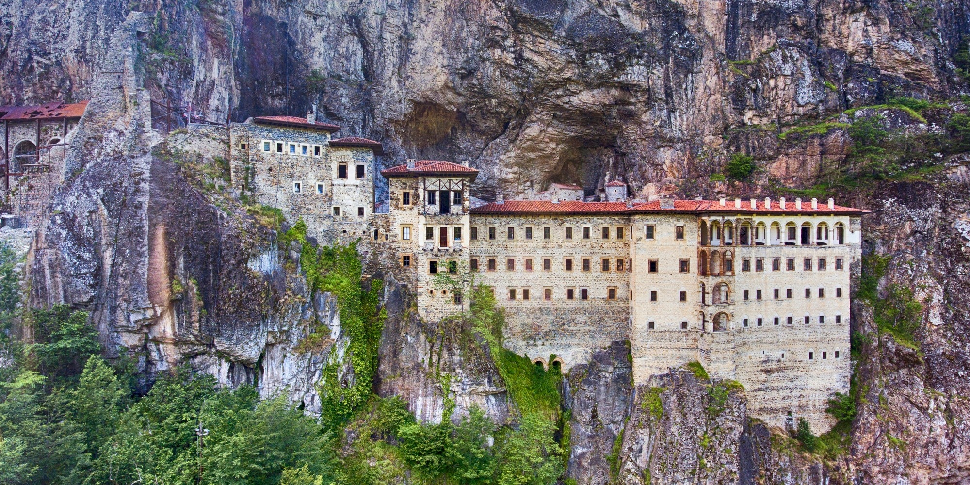 Sümela Manastırı - Trabzon'da Gezilecek Yerler Listesi - En İyi 35 Yer