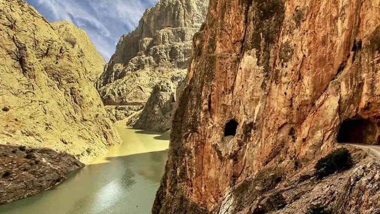 Karanlık Kanyon - Erzincan Gezilecek Yerler