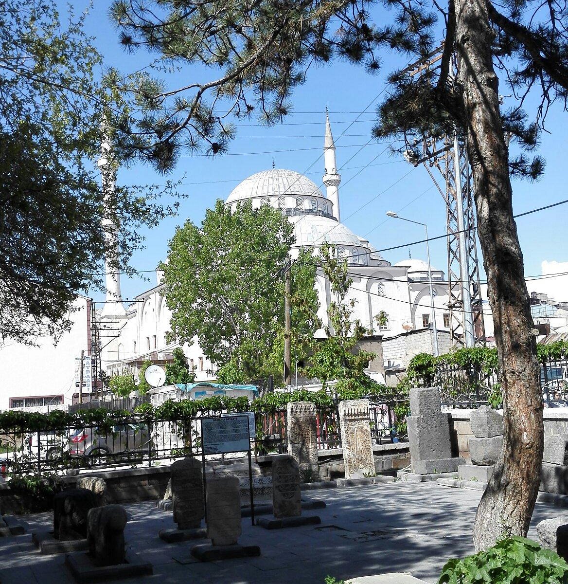 Van Ulu Camii - Van'da Gezilecek Yerler Listesi - En İyi 25 Yer