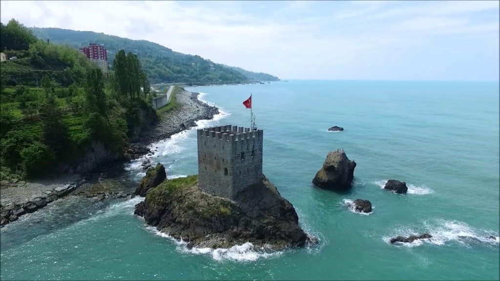 Kız Kalesi - Rize'de Gezilecek Yerler Listesi - En İyi 30 Yer