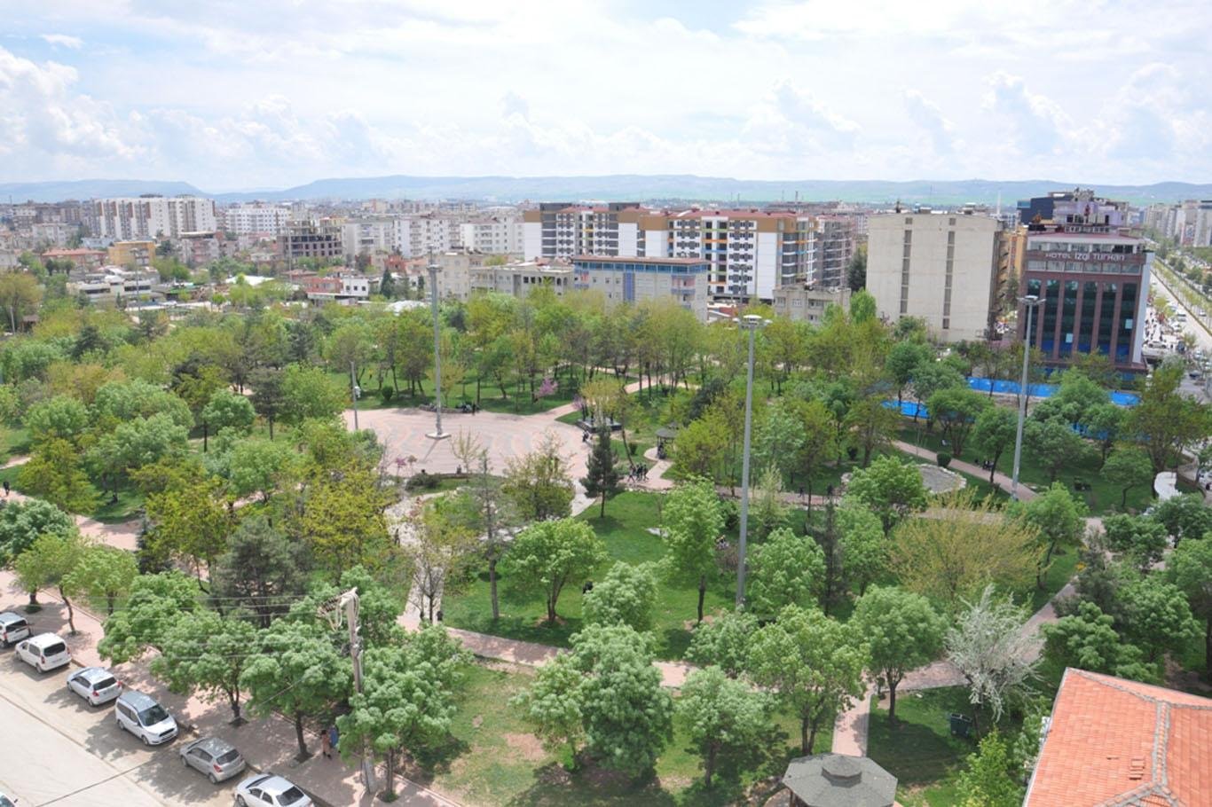 Batman Atatürk Parkı - Batman'da Gezilecek Yerler Listesi - En İyi 20 Yer