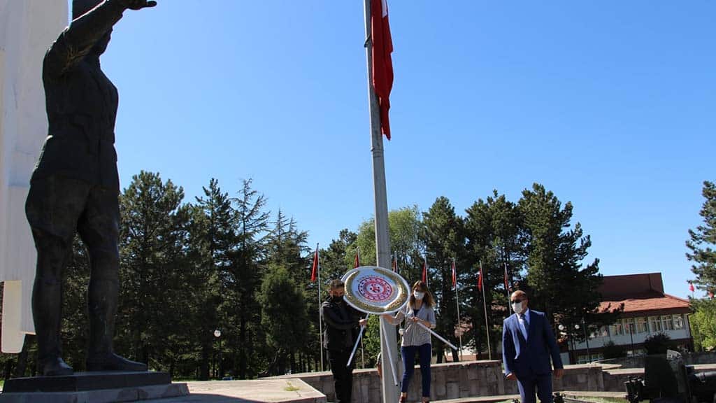 Dumlupınar İlk Hedef Anıtı - Kütahya'da Gezilecek Yerler Listesi - En İyi 25 Yer