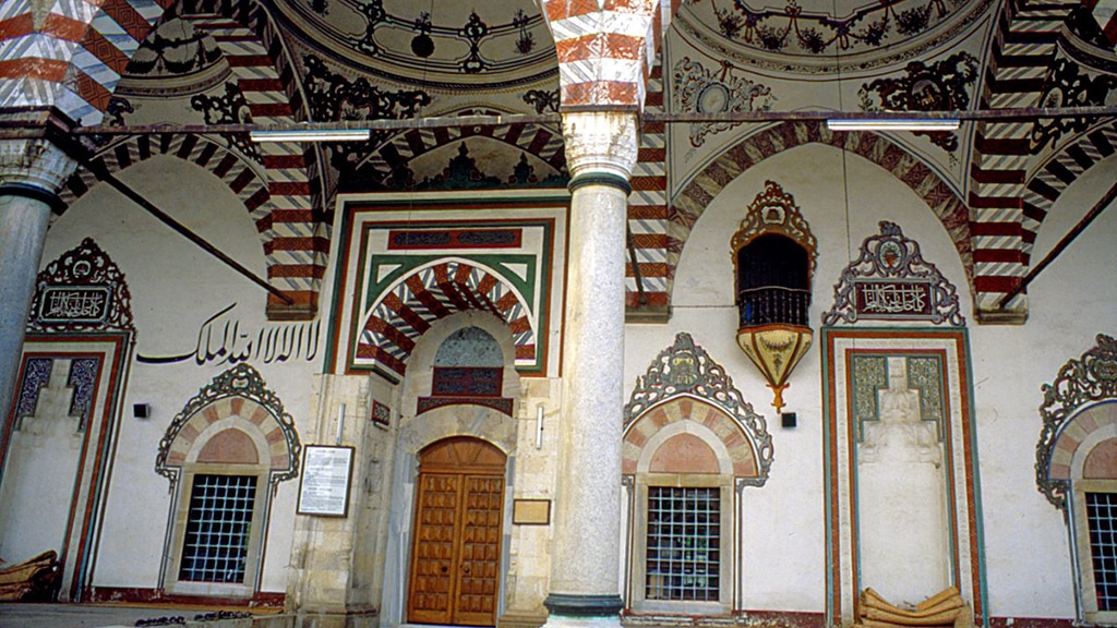 Manisa Hatuniye Camii ve Külliyesi - Manisa'da Gezilecek Yerler Listesi - En İyi 20 Yer