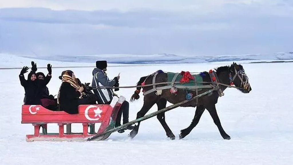 Çıldır Gölü - Kars'ta Gezilecek Yerler Listesi - En İyi 25 Yer