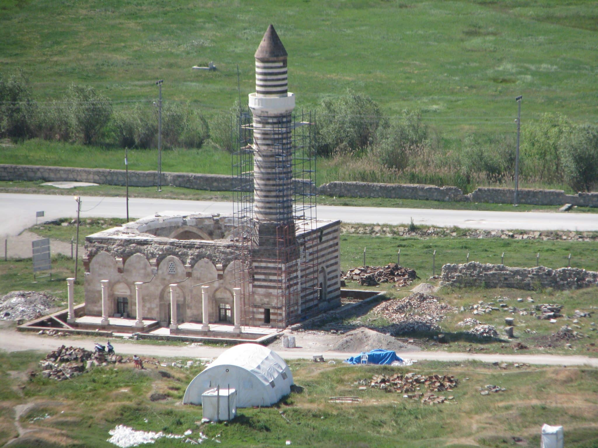 Kaya Çelebi Camii - Van'da Gezilecek Yerler Listesi - En İyi 25 Yer
