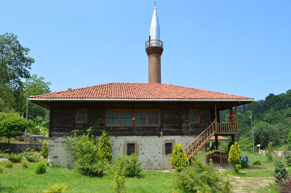Hemşin Camii - Düzce'de Gezilecek Yerler Listesi - En İyi 25 Yer