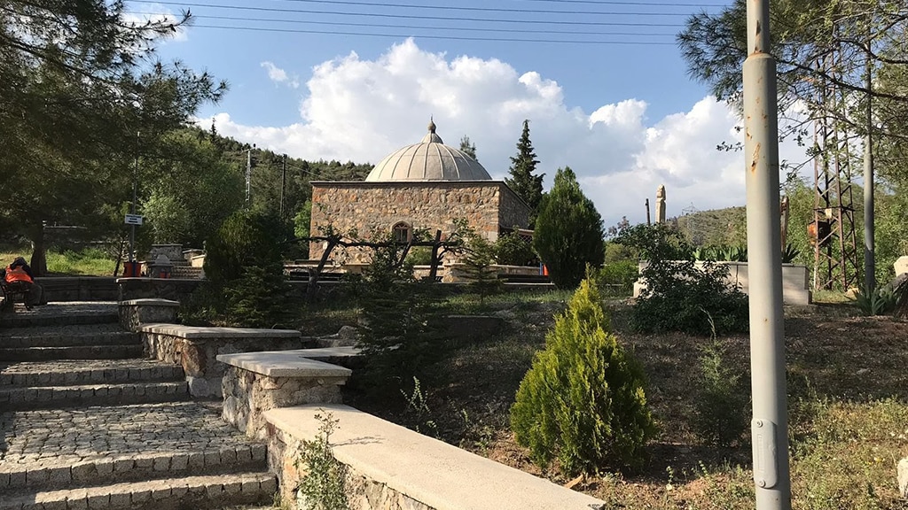 Yunus Emre ve Tapduk Emre Türbesi - Manisa'da Gezilecek Yerler Listesi - En İyi 20 Yer