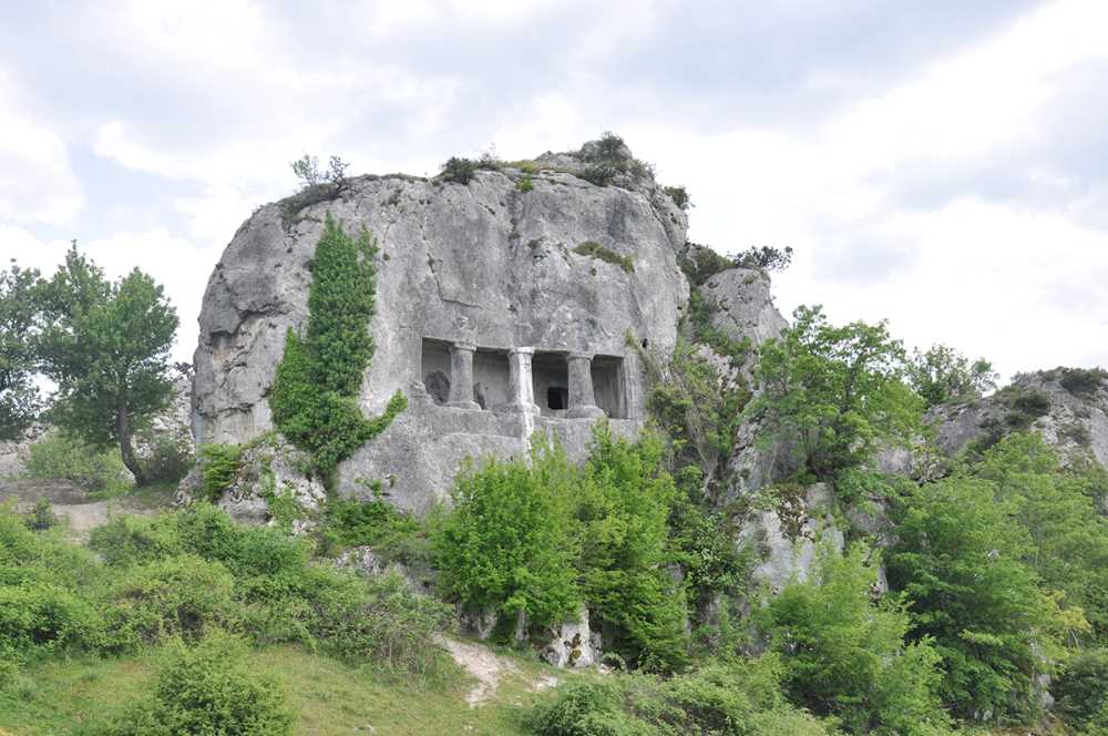 Terelek Kaya Mezarı - Sinop'ta Gezilecek Yerler Listesi - En İyi 21 Yer