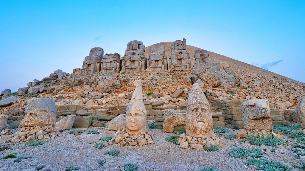 Nemrut Dağı - Malatya'da Gezilecek Yerler Listesi - En İyi 20 Yer