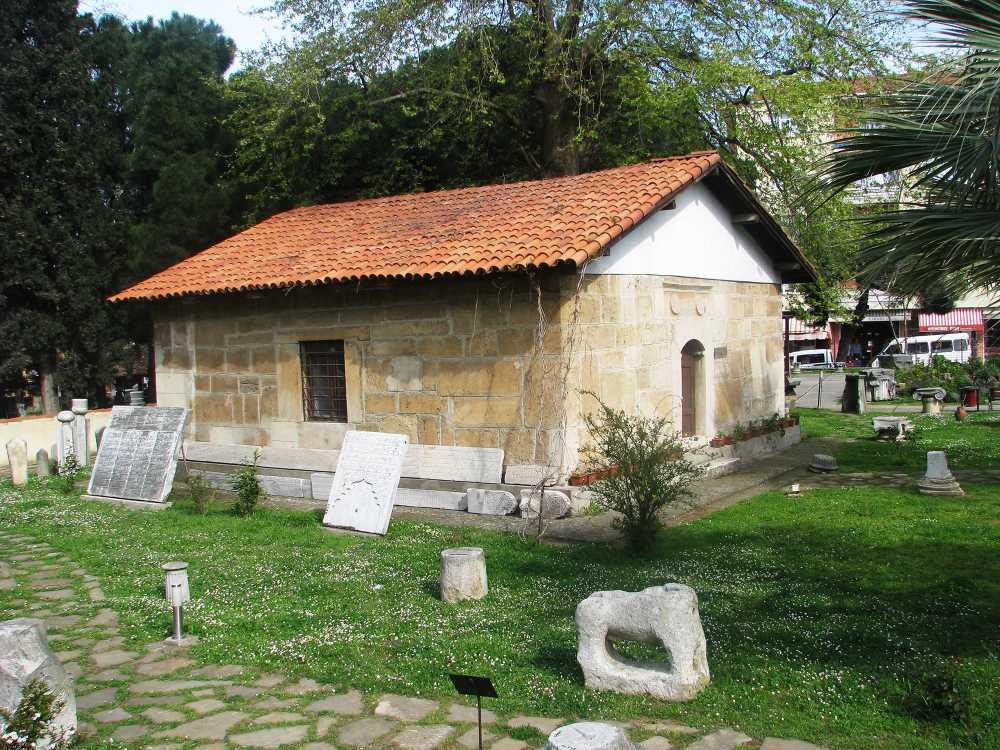 Sultan Hatun Türbesi - Sinop'ta Gezilecek Yerler Listesi - En İyi 21 Yer