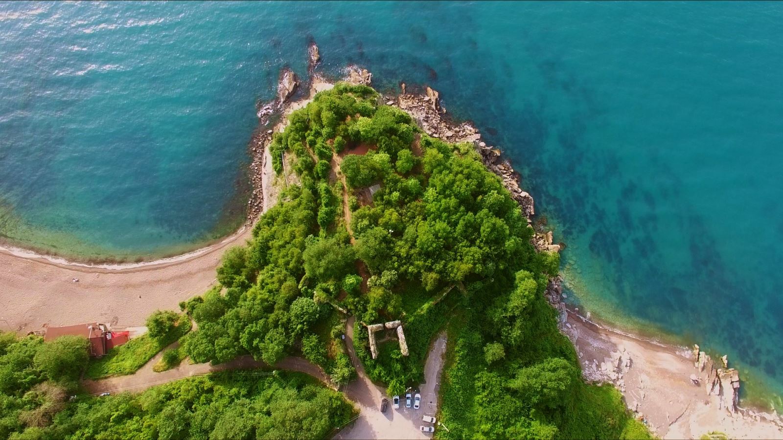 Ceneviz Kalesi ve Sahil Parkı - Düzce'de Gezilecek Yerler Listesi - En İyi 25 Yer
