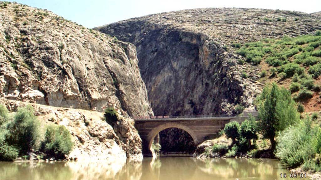Kemah Kalesi - Erzincan Gezilecek Yerler