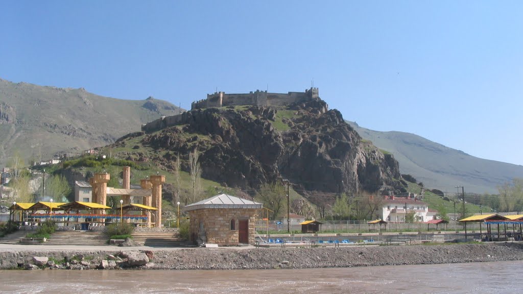Pasinler Kalesi ( Hasankale ) - Erzurum Gezilecek Yerler