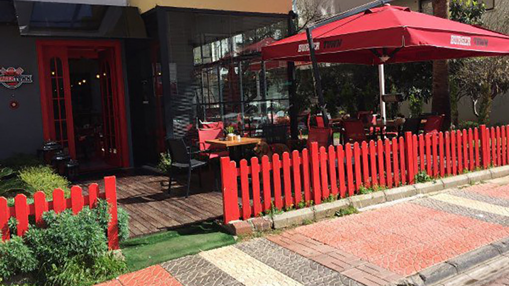 Burger Town - Mersin’de Yemek Yerleri