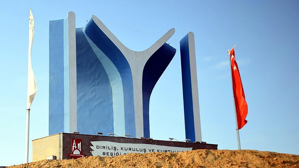 Kayı Boyu Anıtı - Burdur Gezilecek Yerler