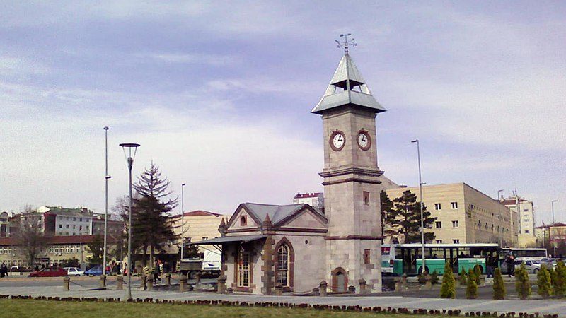 Kayseri Saat Kulesi - Kayseri’de Gezilecek Yerler Listesi