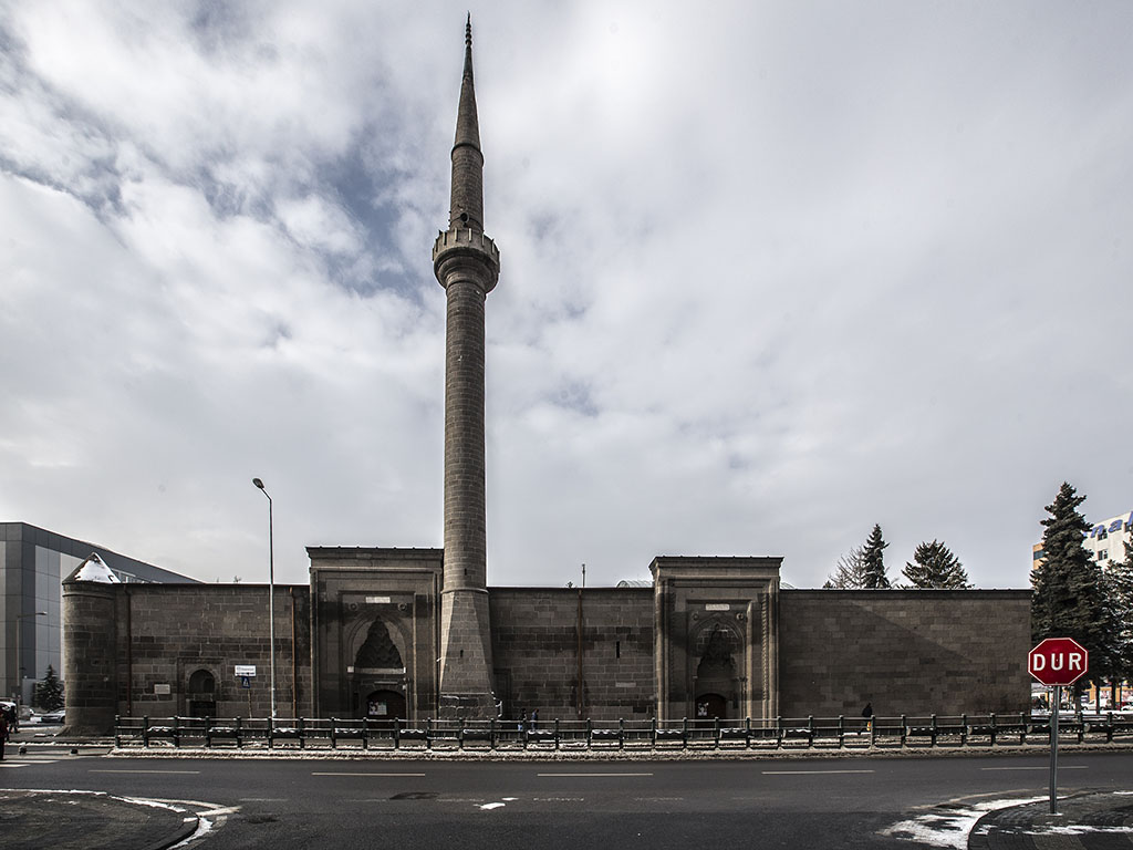 Hacı Kılıç Camii - Kayseri’de Gezilecek Yerler Listesi