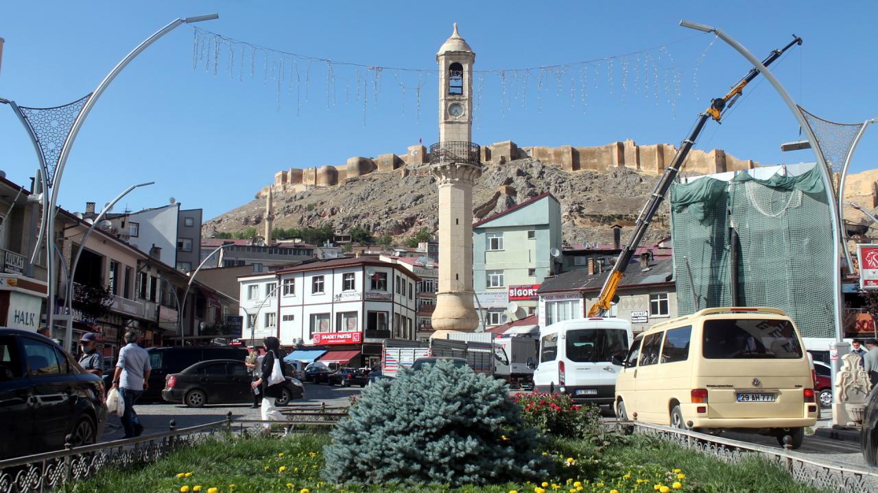 Bayburt Saat Kulesi - Bayburt'da Gezilecek Yerler Listesi - En İyi 20 Yer