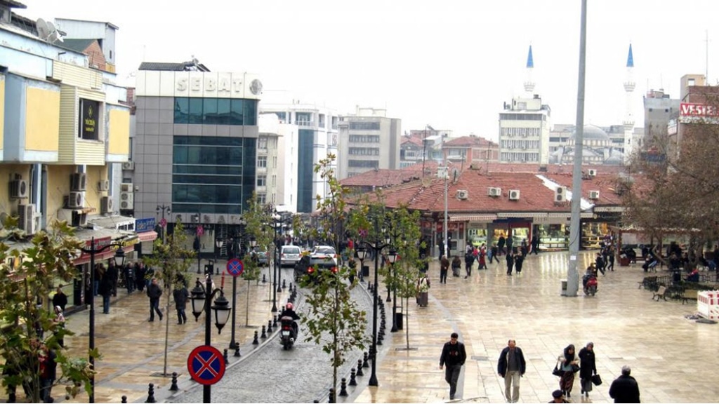 Bayramyeri Meydanı - Denizli Gezilecek Yerler