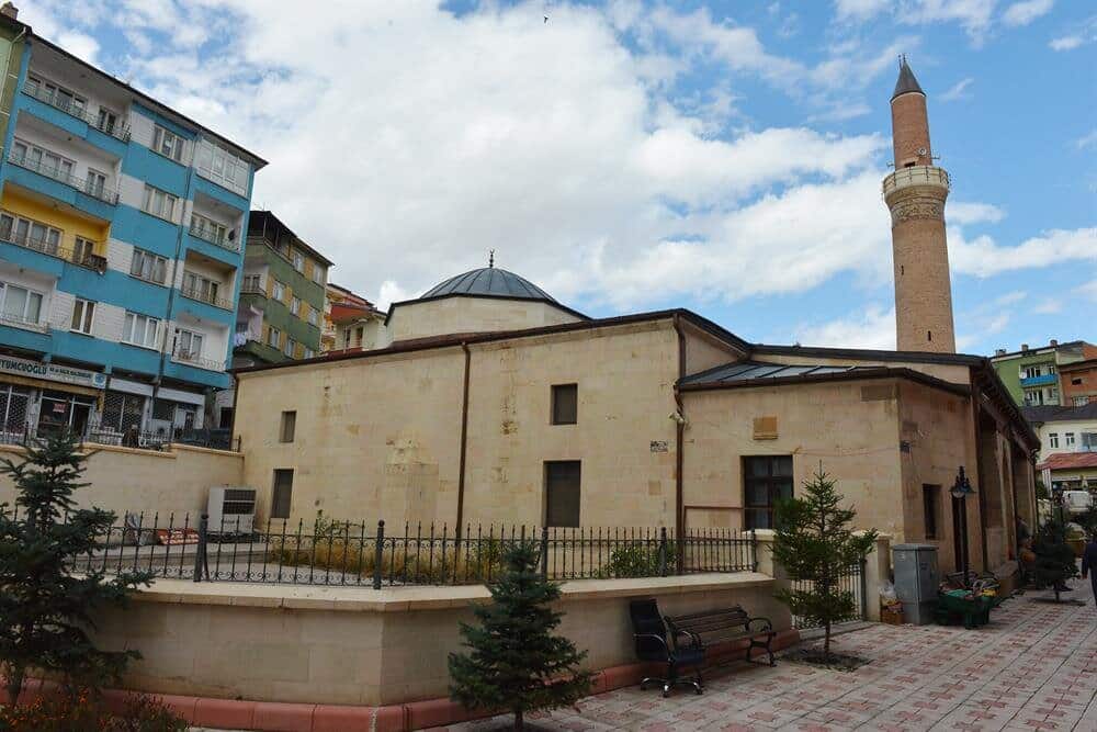 Bayburt Ulu Camii - Bayburt'da Gezilecek Yerler Listesi - En İyi 20 Yer