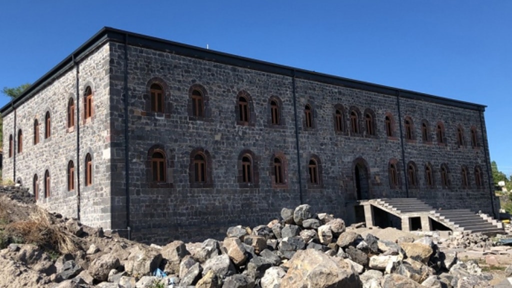 Kars Beylerbeyi Sarayı - Kars'ta Gezilecek Yerler Listesi - En İyi 25 Yer