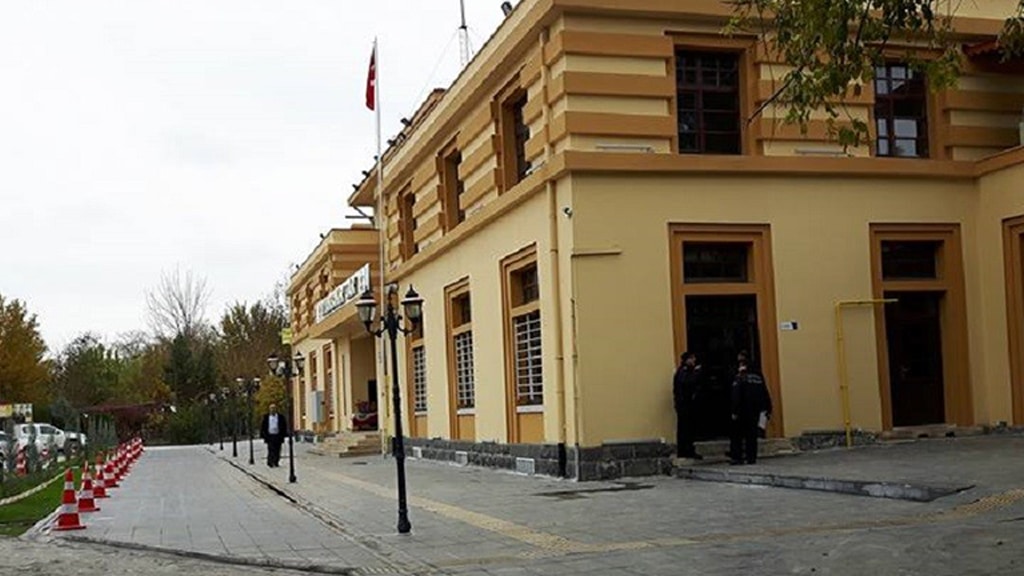 Diyarbakır Gar - Diyarbakır Gezilecek Yerler