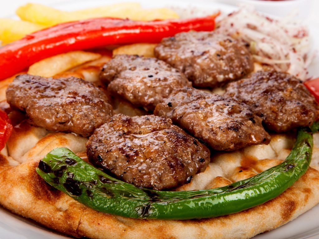 Sucuklu Köfte - Kayseri’de ne Yenir?