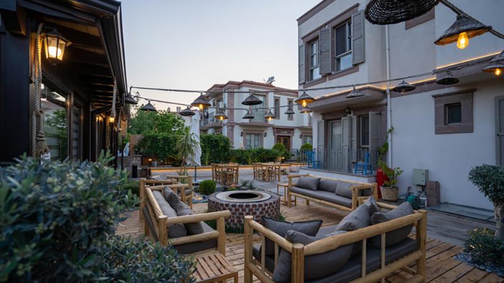 Ajlan Hotel Cunda - Balıkesir Otelleri- En İyi 50 Otel