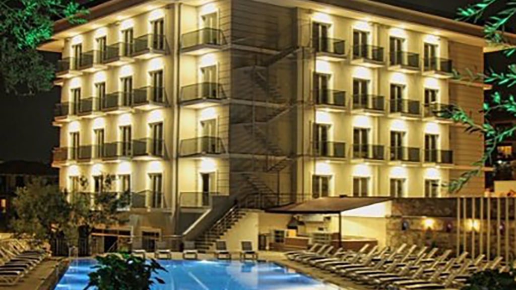 Ayvalık Elisa Hotel - Balıkesir Otelleri- En İyi 50 Otel