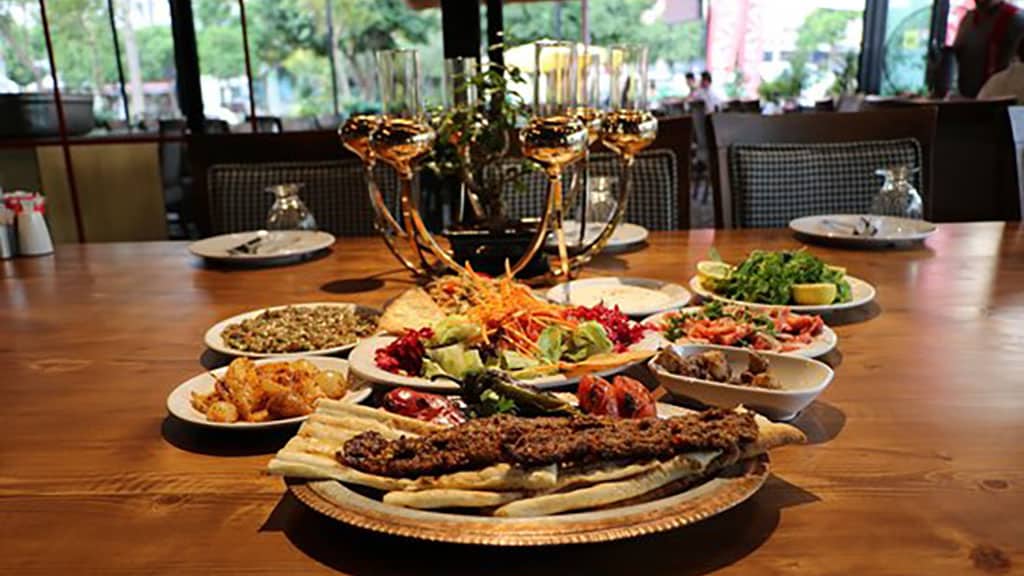 Dönerhan - Adana'da Yemek Yerleri – En İyi 50 Restoran
