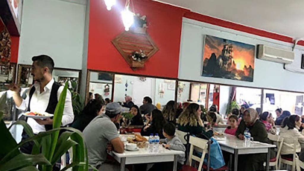 Gömeç Sofrasi - Balıkesir Yemek Yerleri - En İyi 100 Restoran