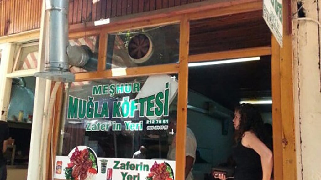 Meşhur Muğla Köftecisi Zafer’in Yeri - Muğla Yemek Yerleri- En İyi 50 Restoran