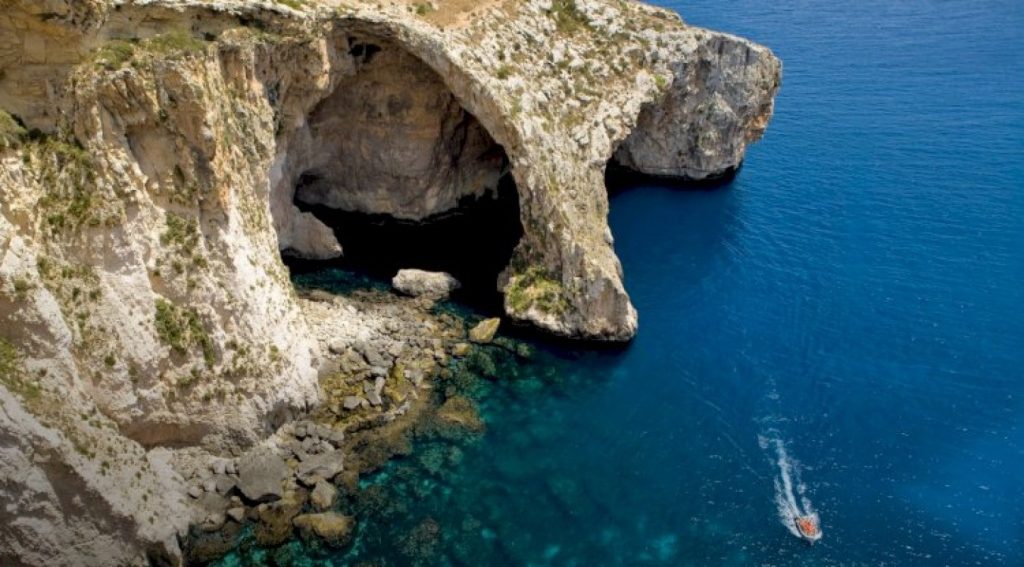 Güvercinlik Deniz Mağarası - Kalkan’da Gezilecek Yerler Listesi – En İyi 20 Yer