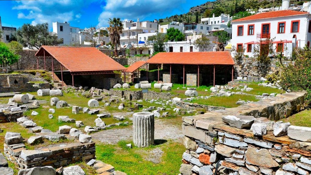 Halikarnas Mozolesi - Bodrum’da Gezilecek Yerler Listesi – En İyi 40 Yer