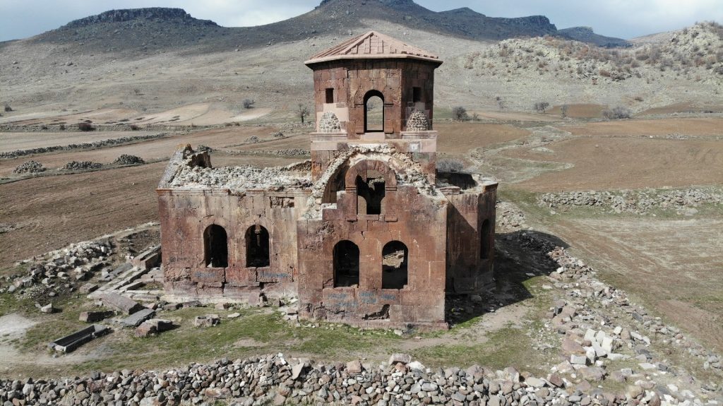 Kızıl Kilise - Kapadokya’da Gezilecek Yerler Listesi – En İyi 40 Yer