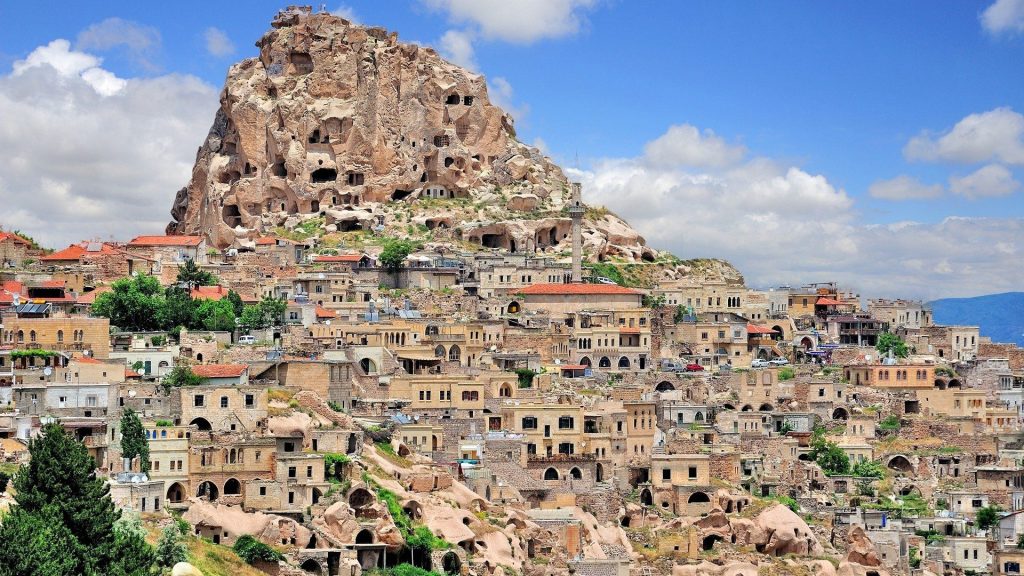 Uçhisar - Kapadokya’da Gezilecek Yerler Listesi – En İyi 40 Yer