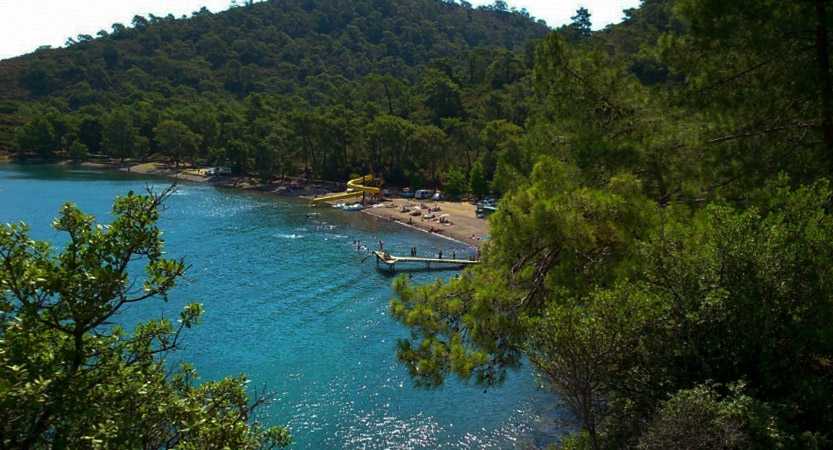 Büyük Samanlık Plajı - Fethiye’de Gezilecek Yerler Listesi – En İyi 40 Yer