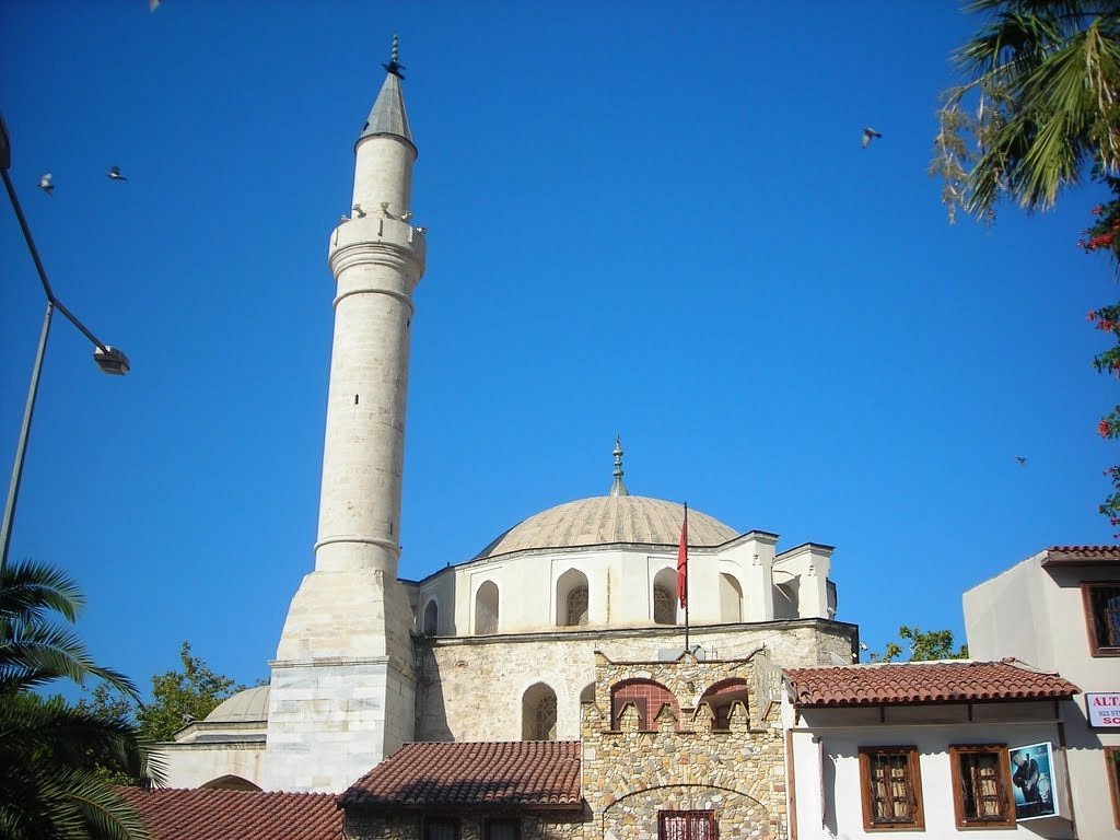 Kaleiçi Camii - Kuşadası Gezilecek Yerler