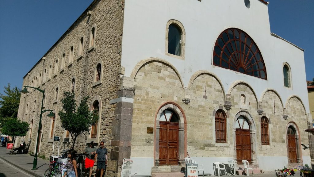 Ayios Haralambos Kilisesi – Çeşme’de Gezilecek Yerler Listesi – En İyi 30 Yer