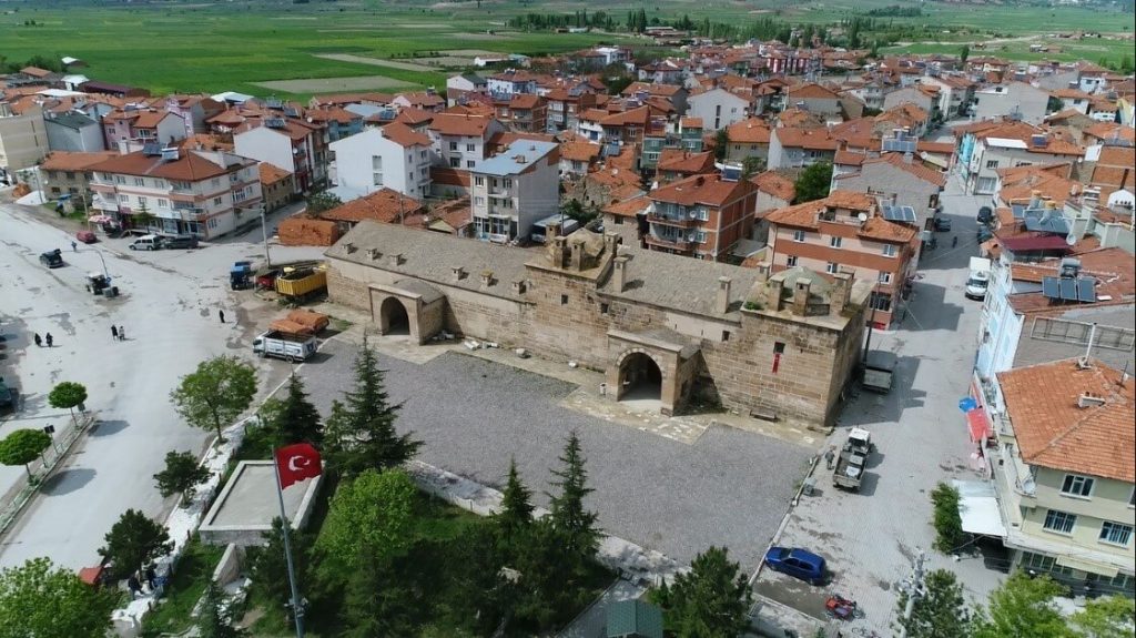 Döğer Kervansarayı - Afyonkarahisar’da Gezilecek Yerler Listesi – En İyi 25 Yer