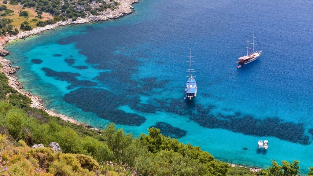 Fırnaz Koyu - Kalkan’da Gezilecek Yerler Listesi – En İyi 20 Yer