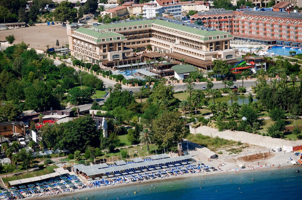Crystal De Luxe Resort & SPA – Kemer Otelleri – En İyi 27 Otel